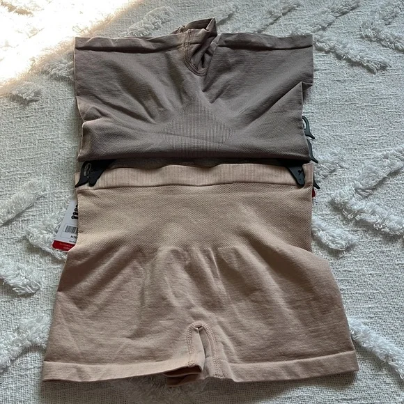 NWT 2 Pk Skinnygirl Shaping Seamless Shorts Beige Tan Size M - Picture 6 of 10